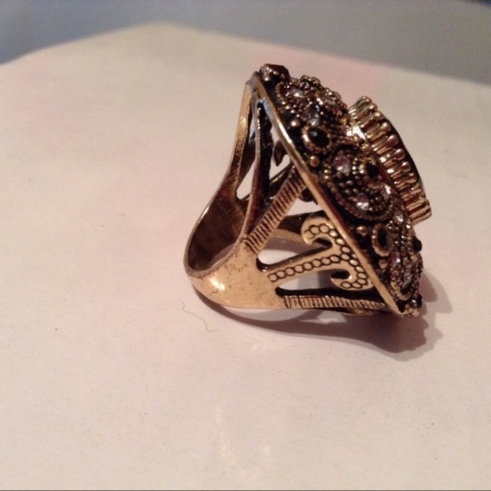 Vtg. Statement Ring - image 6